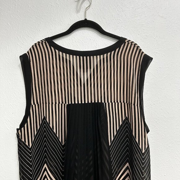 French Blue Sleeveless Tunic Top Chevron Striped Pleated Back Brown Beige Sz 1X - Picture 7 of 12